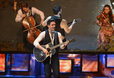 Photo_Steve_Kazee_Tony_Awards.jpg Photo_Steve_Kazee_Tony_Awards.jpg