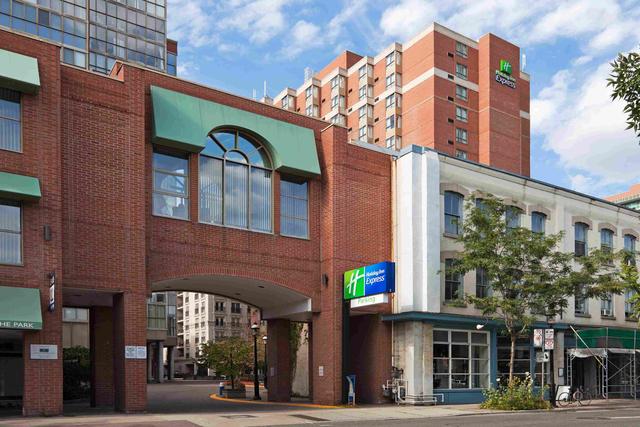 Rendez-vous_2023/holiday-inn-express-toronto.jpeg
